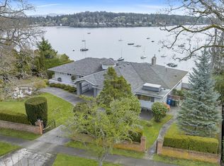 3565 Beach Dr, Oak Bay, BC V8R 6M6