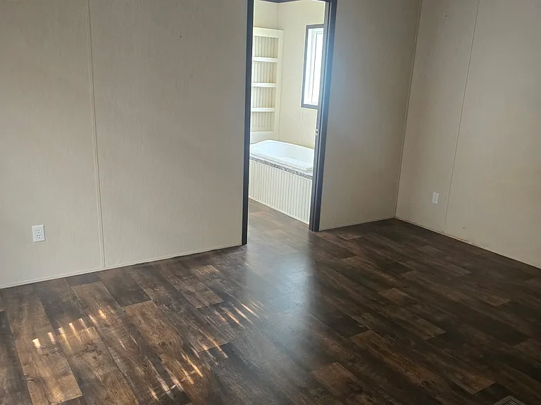 320 Wynnwood Ln — Photo 7