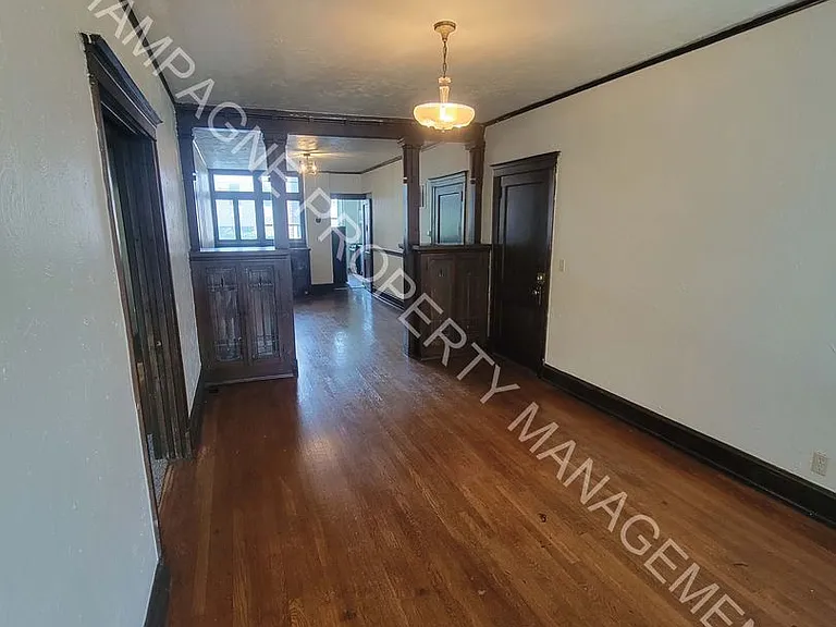 620 W 39th Ter #1W — Photo 8