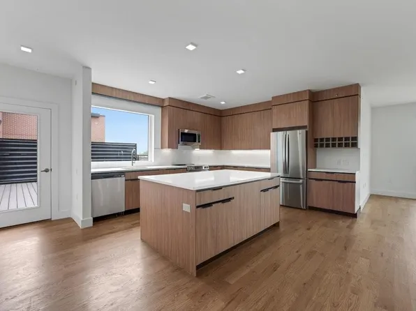 8404 4th Avenue image 6 of 24