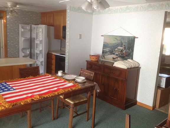 4th image of 165 Mansfield Ave