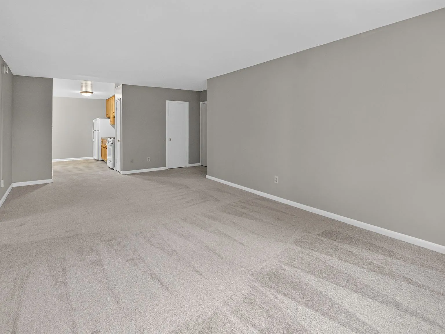 2 bed, $1,895 — Photo 4
