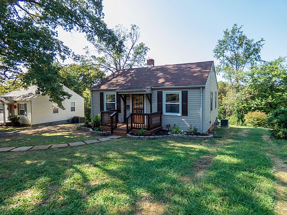2nd image of 3417 Selma Ave