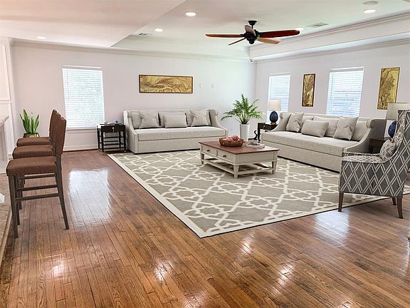 Fresh interior paint. Beautiful hardwood floors in living area and all bedrooms. Built-in Ceiling speakers in several areas of home.