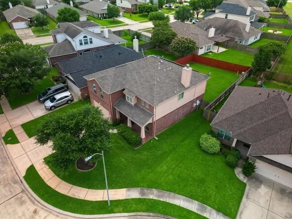 8711 Sandusky Ct, Tomball, TX 77375