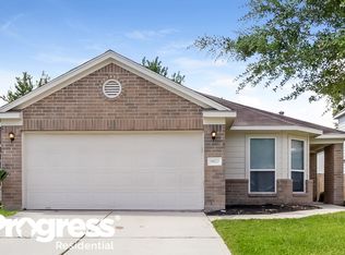 9870 Wing St, Conroe, TX 77385