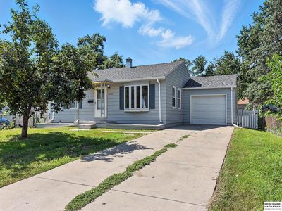 5825 Northwest Dr, Omaha, NE, 68104