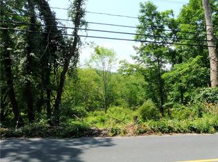 34 Great Hill Rd, Newtown, CT 06470