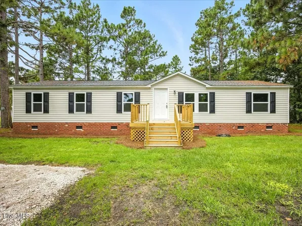 8947 Hooper Road NE, Leland, NC 28451