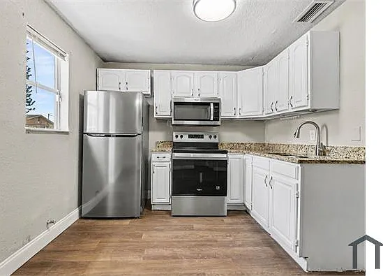 5105 Rohn Ave — Photo 7