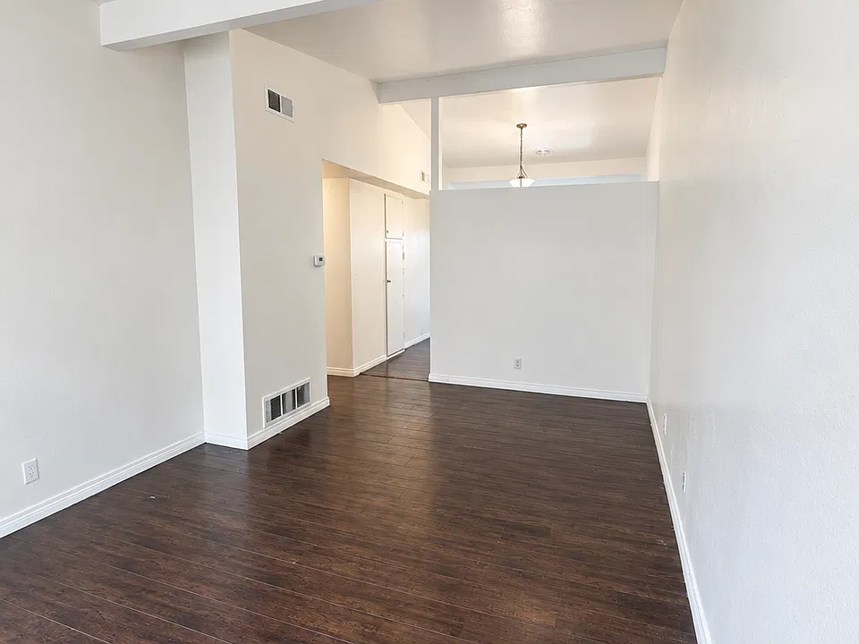 839 N Vineyard Ave #C
