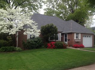 681 Bogert Rd, River Edge, NJ 07661