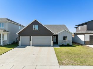 Silver Springs, Surrey, ND 58785
