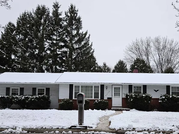 2458 Hampton Ave, Green Bay, WI 54311