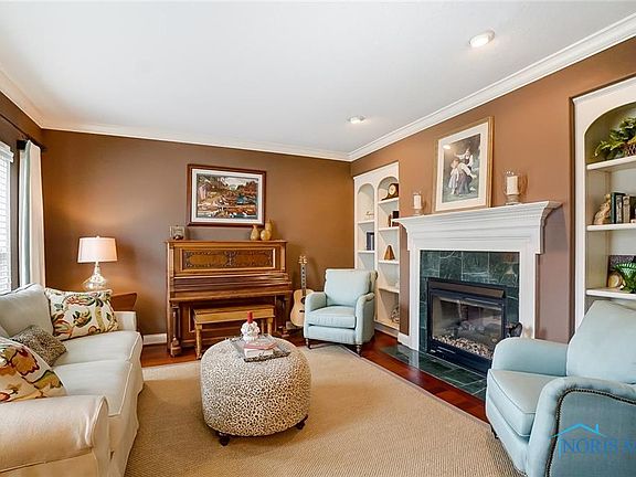 3rd image of 26847 Riverford Dr