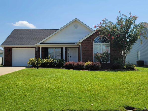215 Wembley Dr