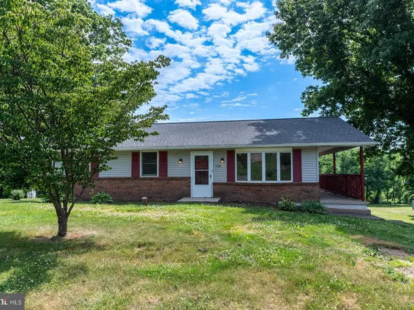 1506 S Main St, Bechtelsville, PA 19505