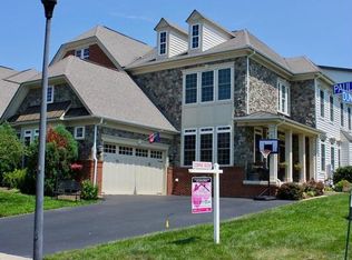 47674 Paulsen Sq, Sterling, VA