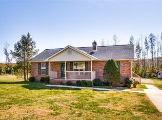 6671 Lawrence Farm Ln, Randleman, NC 27317