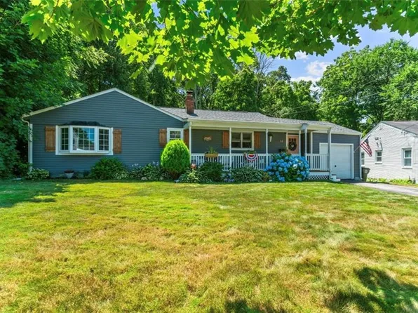 54 Westwood Rd, North Smithfield, RI 02896