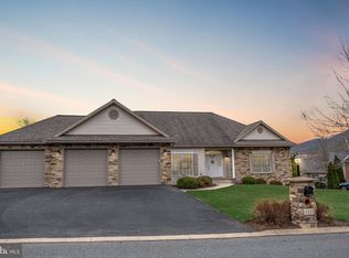 1333 Joanna Dr, Bellefonte, PA 16823