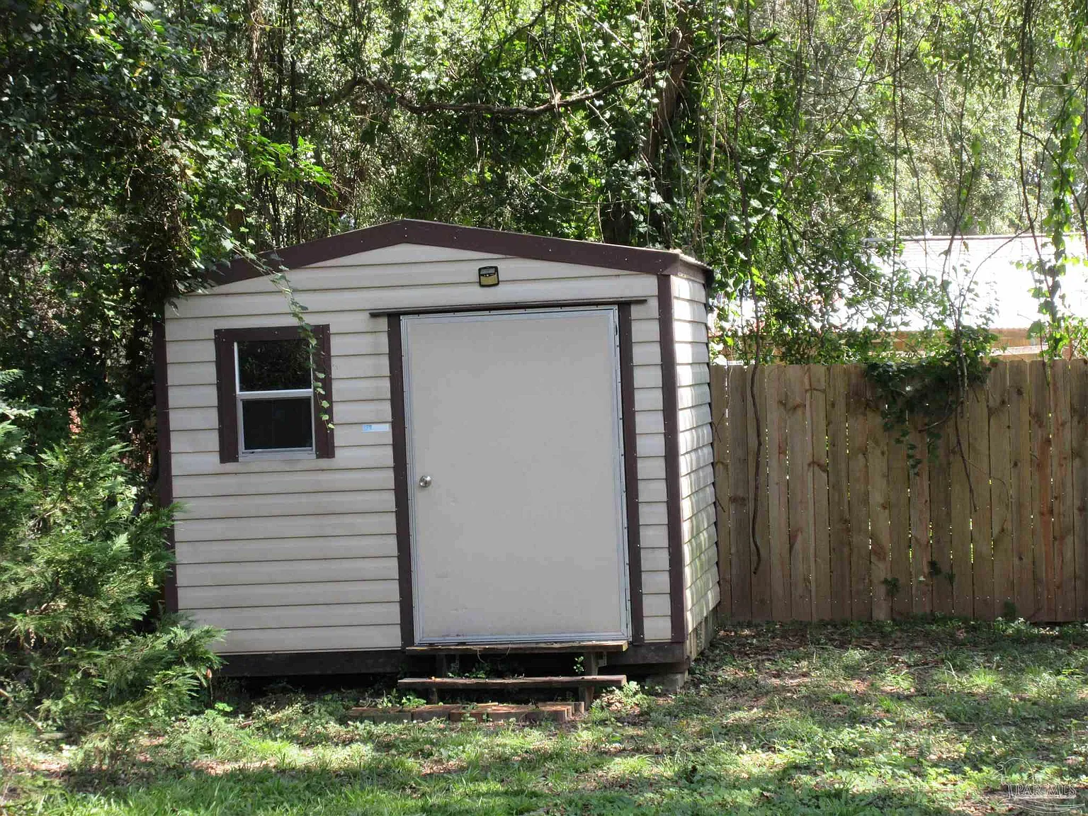 4 bed, 1366 sqft, $1,700 — Photo 4