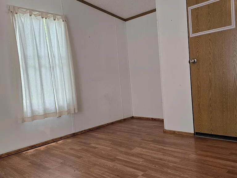 6863 Columbine Dr — Photo 19