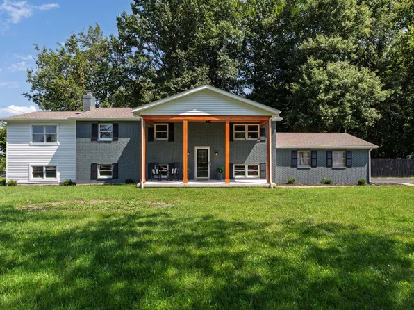 6110 Holiday Ln, Dublin, OH 43016