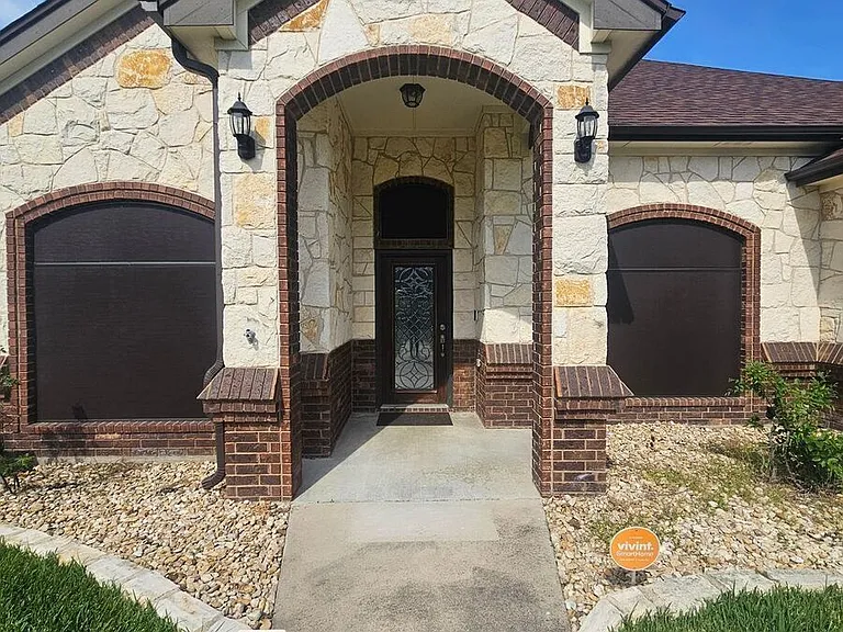5503 Deerwood Trl — Photo 2
