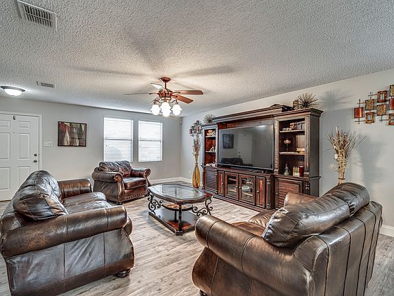 4th image of 1001 Stone Chapel Way