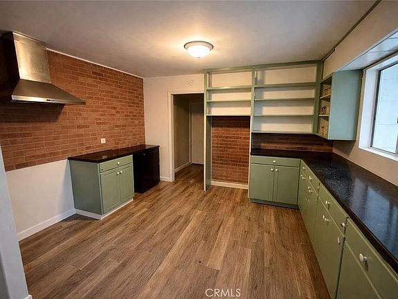 2nd image of 7668 Sherwood Blvd
