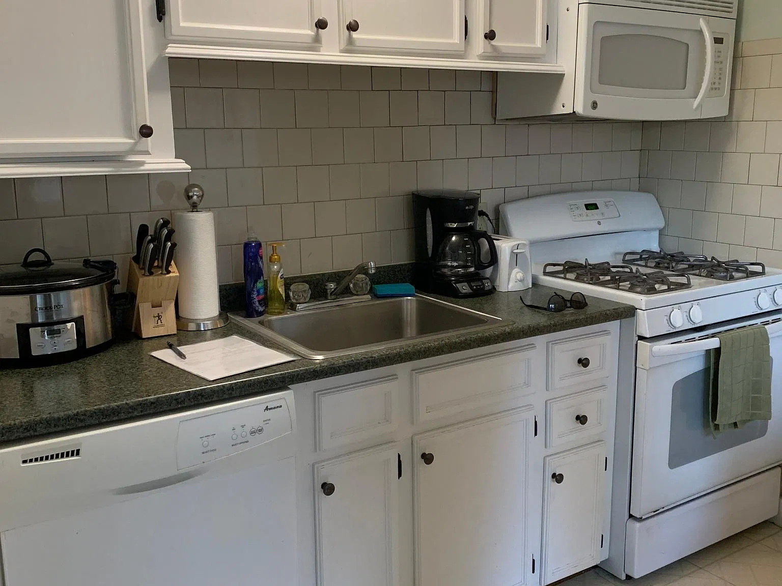 1 bed, 625 sqft, $1,900 — Photo 3