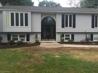 18 Sawmill Dr, Wilbraham, MA 01095
