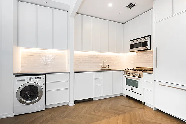 Rented by Compass | media 14