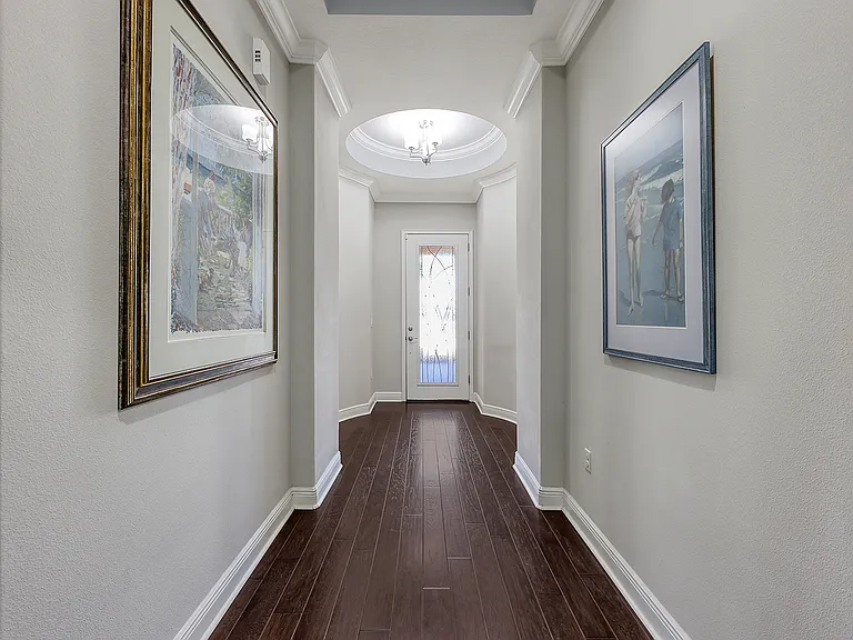 10310 Eastwood Dr — Photo 4