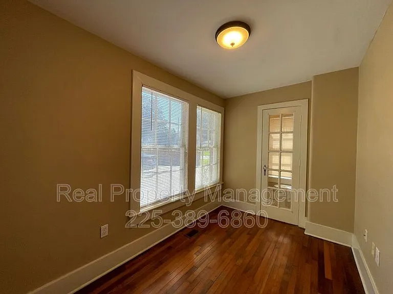 755 Arlington Ave — Photo 11