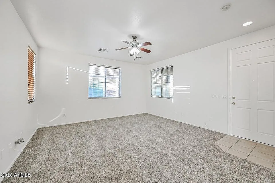 3 bed, 3.0 bath, 1760 sqft, $1,899 — Photo 4