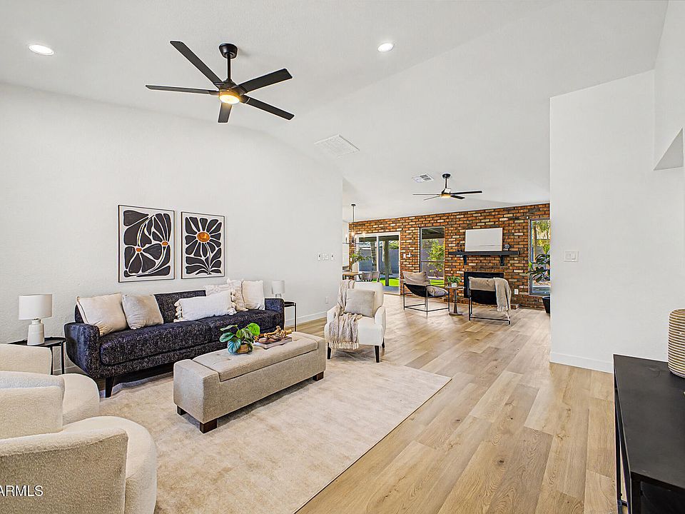 556 W KIVA Avenue, Mesa, AZ 85210 | Zillow