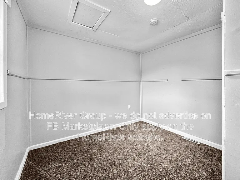 2304 Walnut St — Photo 8