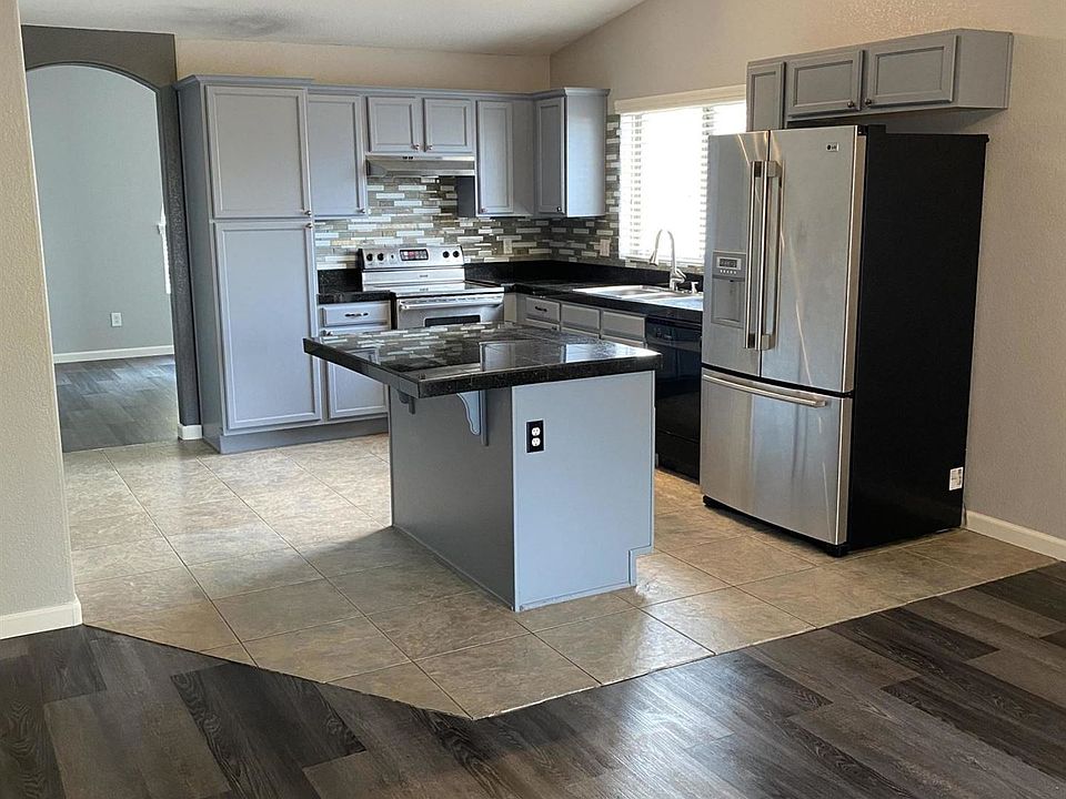1st image of 7419 S 38th Dr