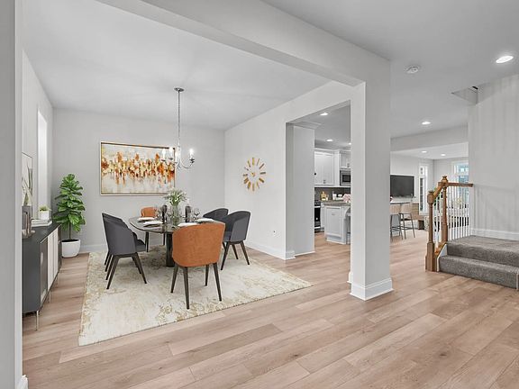2nd image of 3233 Parade St