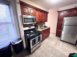 28-16 47th St #3R, Astoria, NY 11103