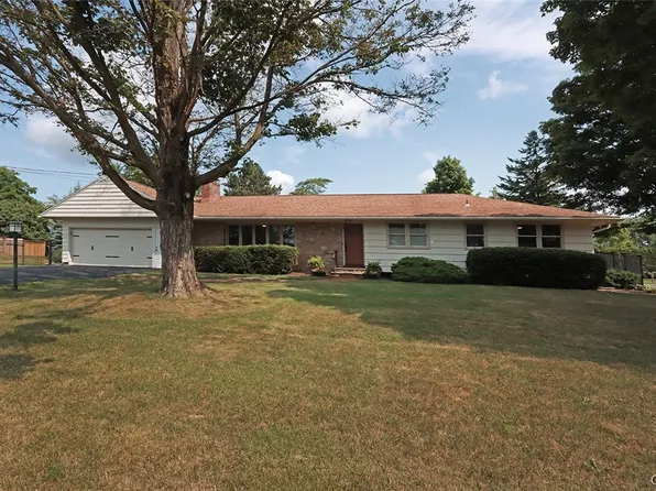 7373 Highbridge Ter, Fayetteville, NY 13066