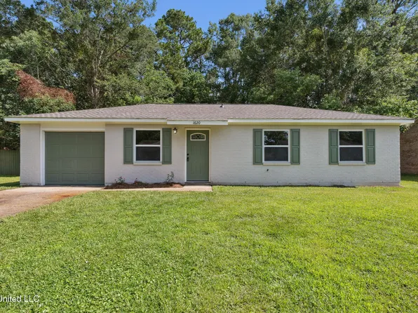 1620 Timberlane Rd, Gautier, MS 39553