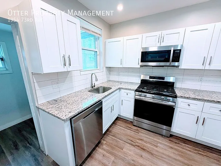 1954 73rd Ave — Photo 15