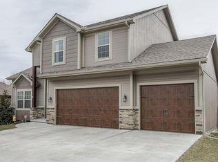 12203 Astor Ct, Peculiar, MO 64078