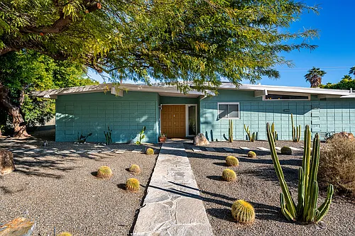 2070 N Whitewater Club Dr Photo 1