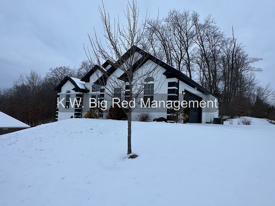 1st image of 2880 Crescent Hill Dr NE