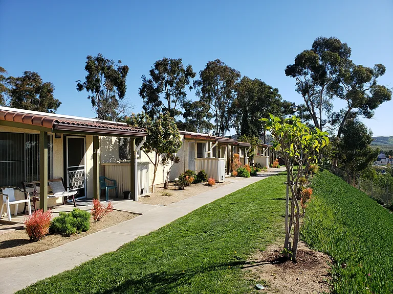 291 Padua Hills Pl #F — Photo 5