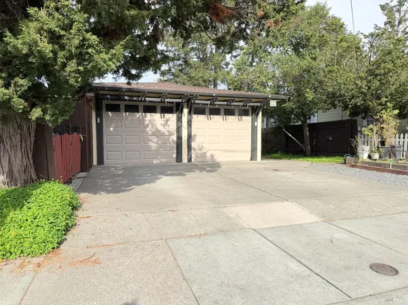 303 Boyce Street, Santa Rosa, CA 95401